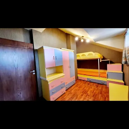 Family Apartment *